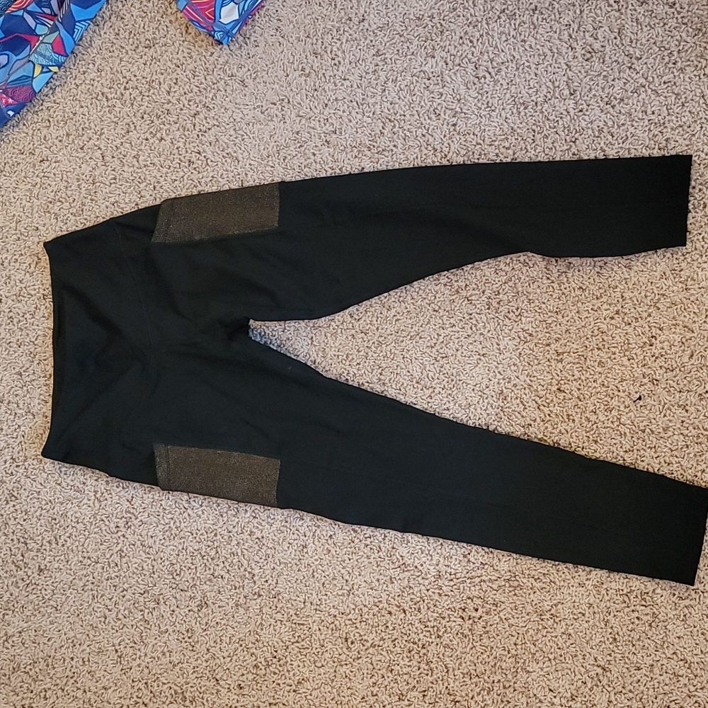Born Primitive Rise & Grind Capris (Black w/ Gold)